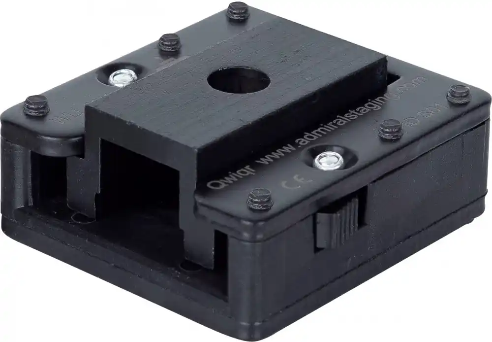 Neu hinzugefügt | Showtec Qwiqr Quick Release Adaptor