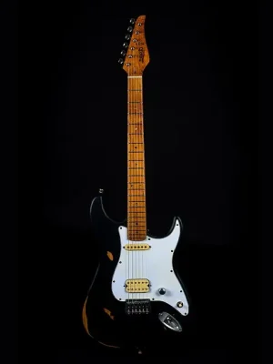 Schnell zugreifen - JET GUITARS JS-800 E-Gitarre, black distressed