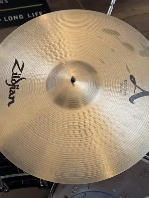 ZILDJIAN A Zildjian Rock Ride Cymbal 20 Zoll Becken, traditional | Extra sparen