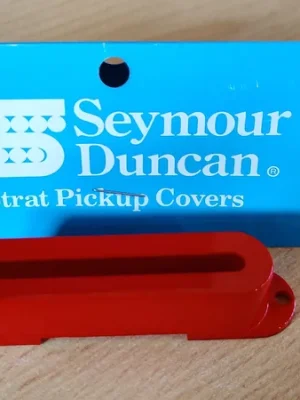 Seymourduncan Seymour Duncan Pickup Cover Hot Strat, Red - Top-Deal