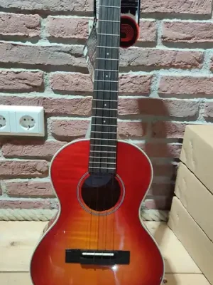 Bestpreis - Kala KA-FMCB-T - Gloss Flame Maple Cherry Burst Tenor Ukulele "B-Stock"