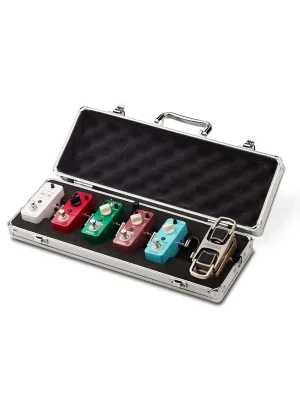 Neu im Shop | Mooer Firefly Series FC-M6 Case & integrated Pedalboard