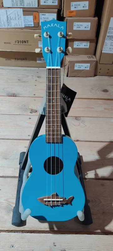 Hammerpreis | Kala Makala Shark MK-SS-BLU - Blue Soprano Shark Ukulele inkl. Tasche "B-Stock"