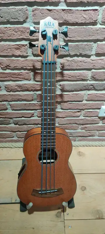 Kala KA UB RMBL FS - U-Bass Rumbler inkl. Gigbag "B-Stock" - Ausverkauf