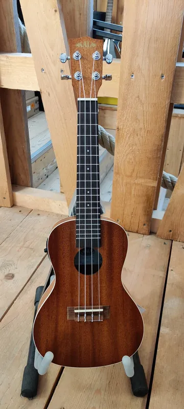 Kala Mahogany Ply Concert Ukulele with EQ, with Concert Bag (UB-C) "B-Stock" - Preisvorteil