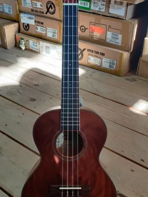 Sofort bestellbar - Kala KA-CHOC-BUR-T - Chocolate Exotic Burl Tenor Ukulele, with Bag B-Stock