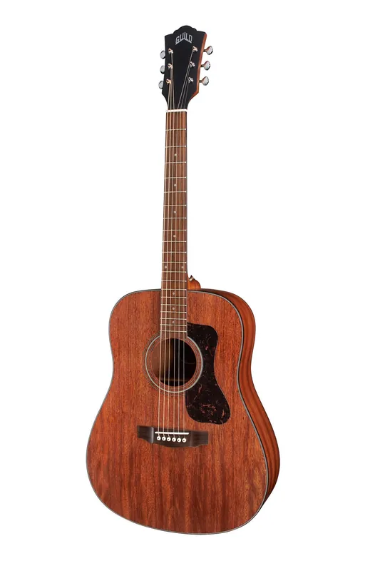 Premium-Qualität | Guild D-320 Natural (Versandrückläufer)