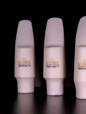 Auf Lager | Knorr Reeds Tenor-Sax T18 Saxophon Mundstück, Bahn 240 Bahnlänge 26,00mm