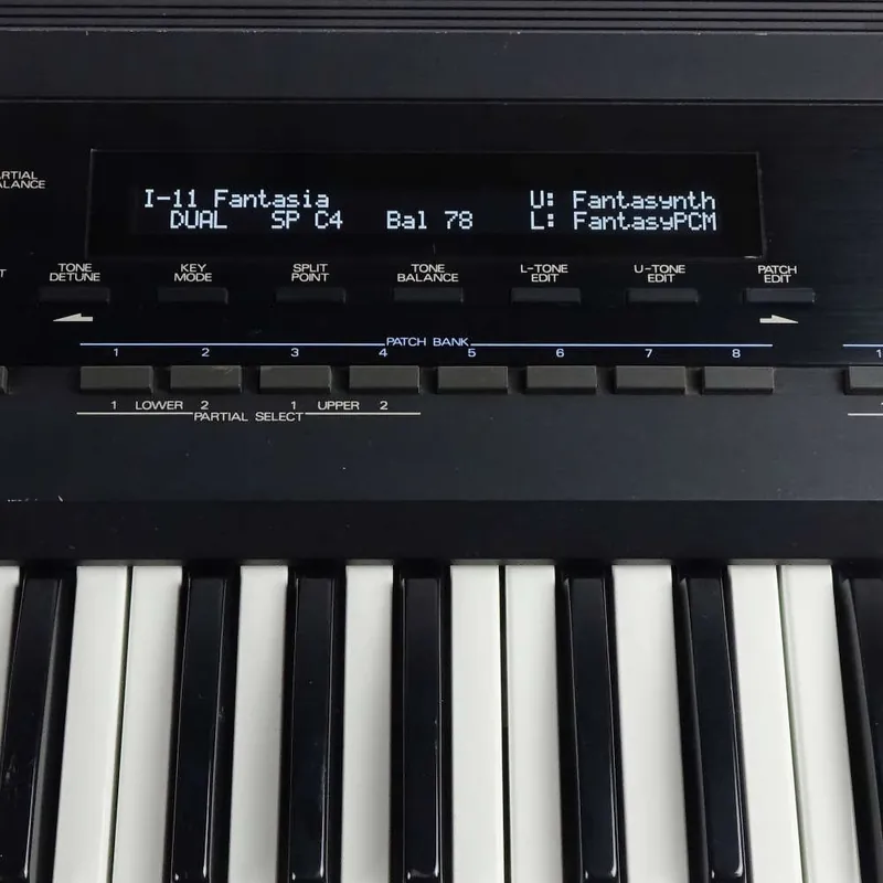 Roland D-50 OLED Display Neu weiß - Neu verfügbar